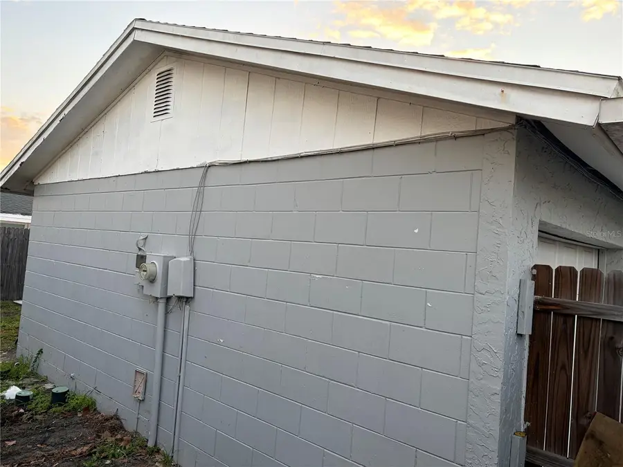 10103 Flair Court, Tampa, FL 33615 - #3