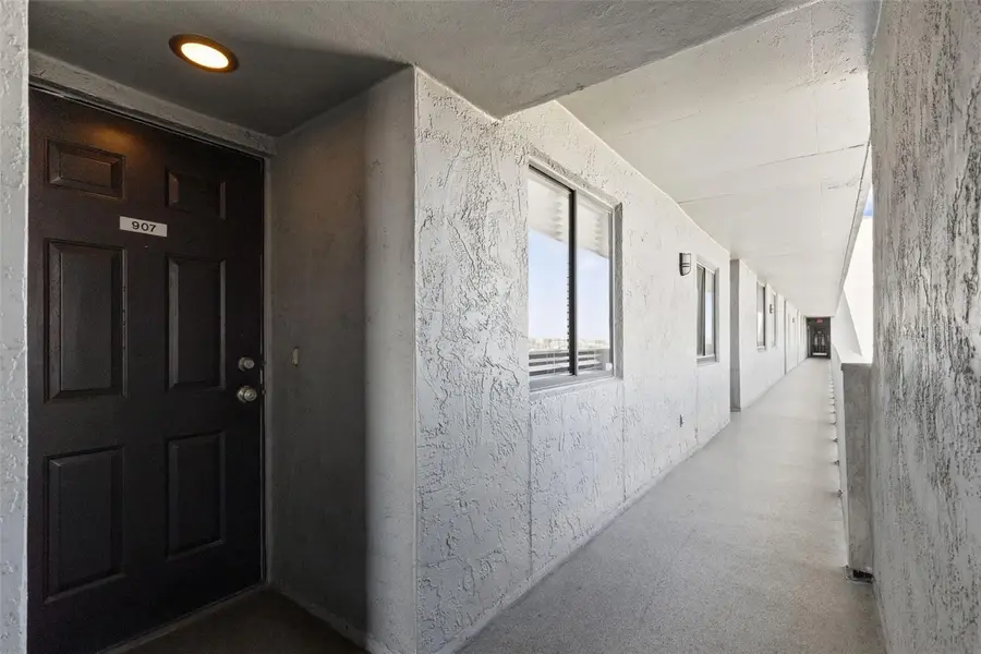 201 W Laurel Street #907, Tampa, FL 33602 - #2