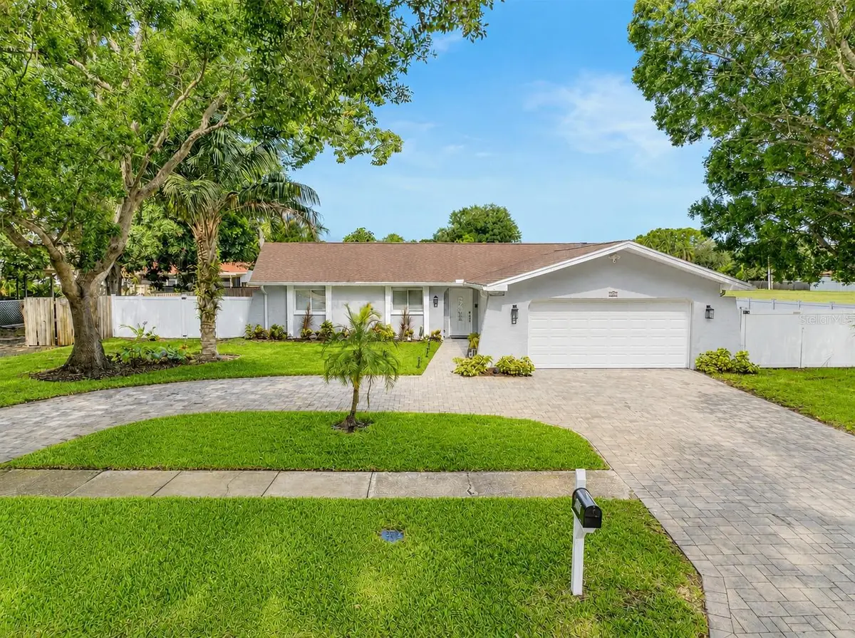 3276 Fox Hill Drive, Clearwater, FL 33761 - #1