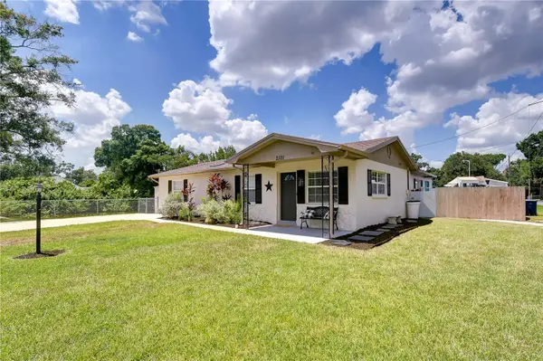 2101 W Hamilton Avenue, TAMPA, FL 33604