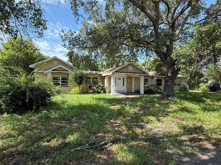 2522 Lake Ellen Ln, Tampa, FL 33618 - #2