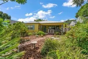 144 30th Avenue Ne, ST PETERSBURG, FL 33704