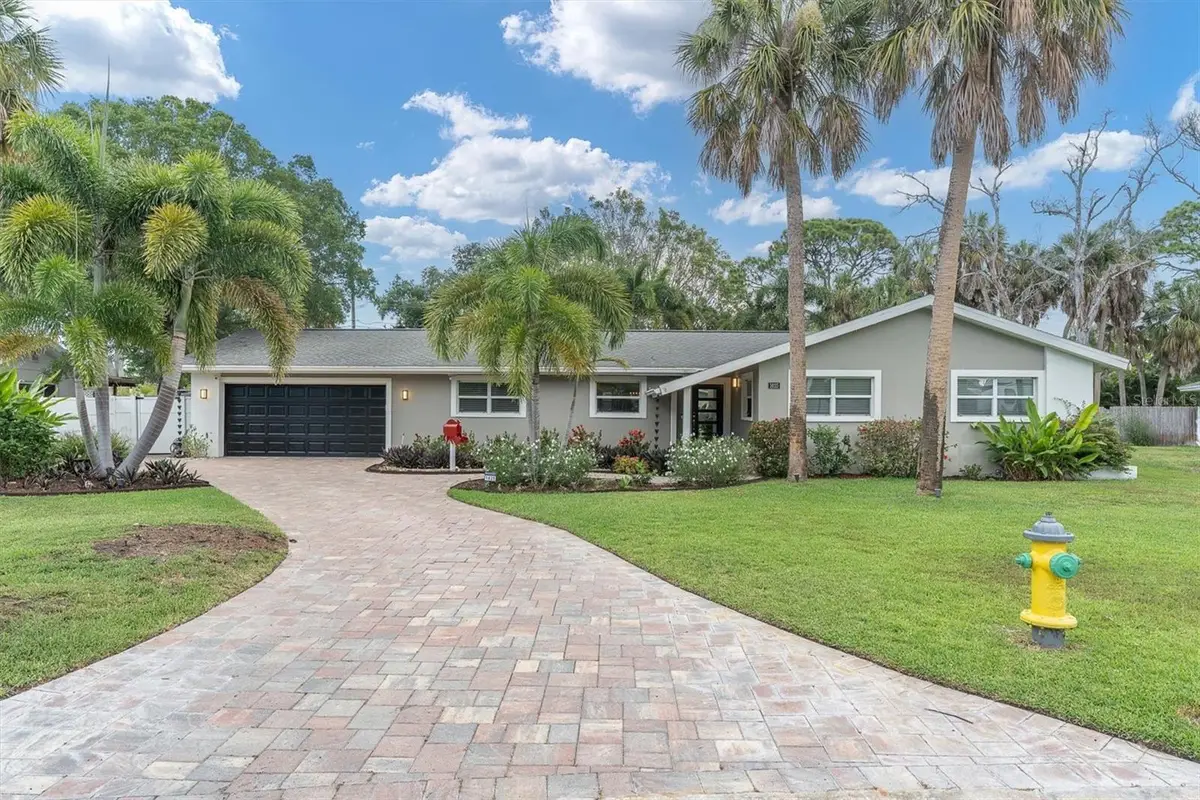 1625 North Dakota Avenue Ne, Saint Petersburg, FL 33703 - #1