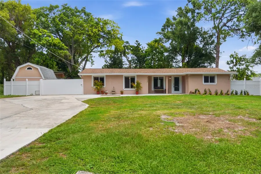 8205 Westridge Drive, Tampa, FL 33615 - #2