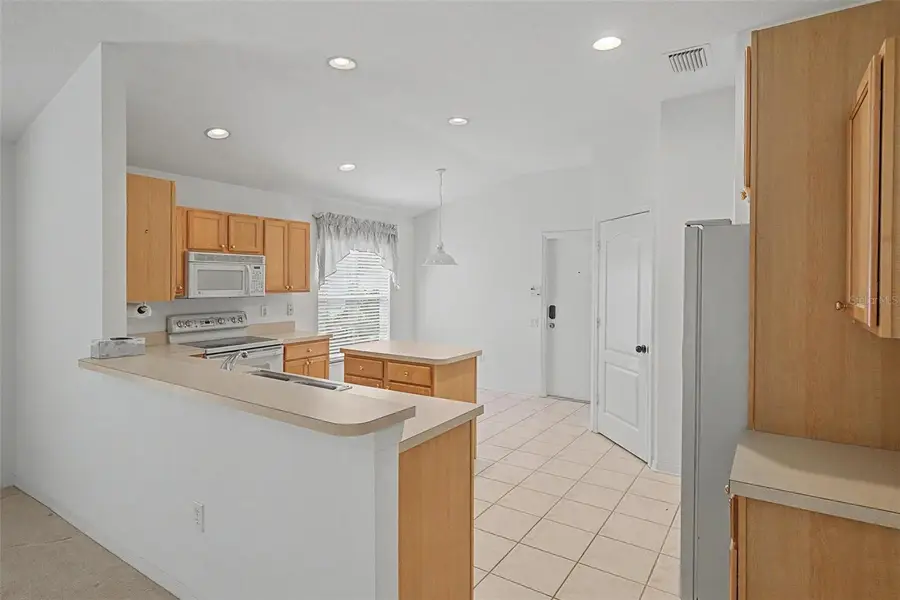 5526 Gallant Fox Court, Wesley Chapel, FL 33544 - #3
