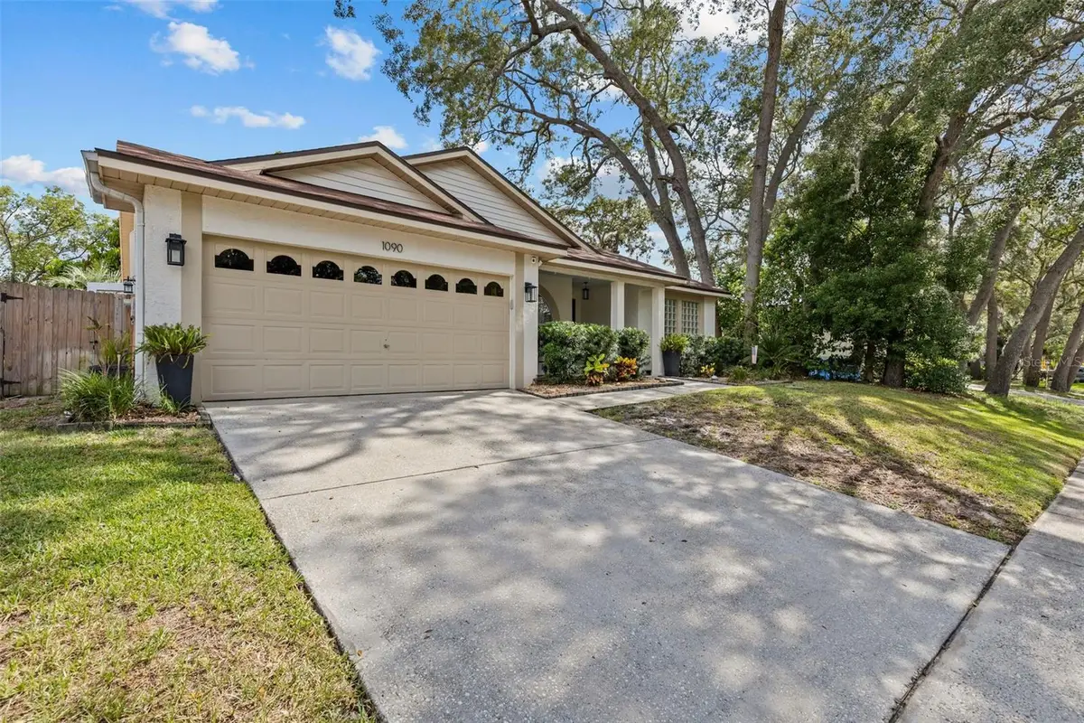 1090 Rolling Oaks Avenue, Tarpon Springs, FL 34689 - #1