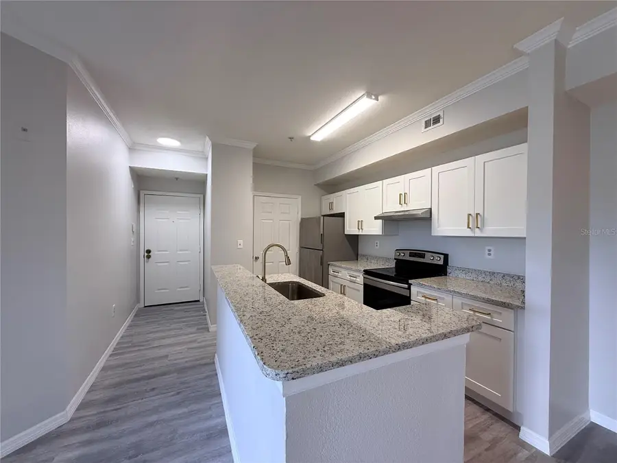 5618 Pinnacle Heights Circle #305, Tampa, FL 33624 - #2