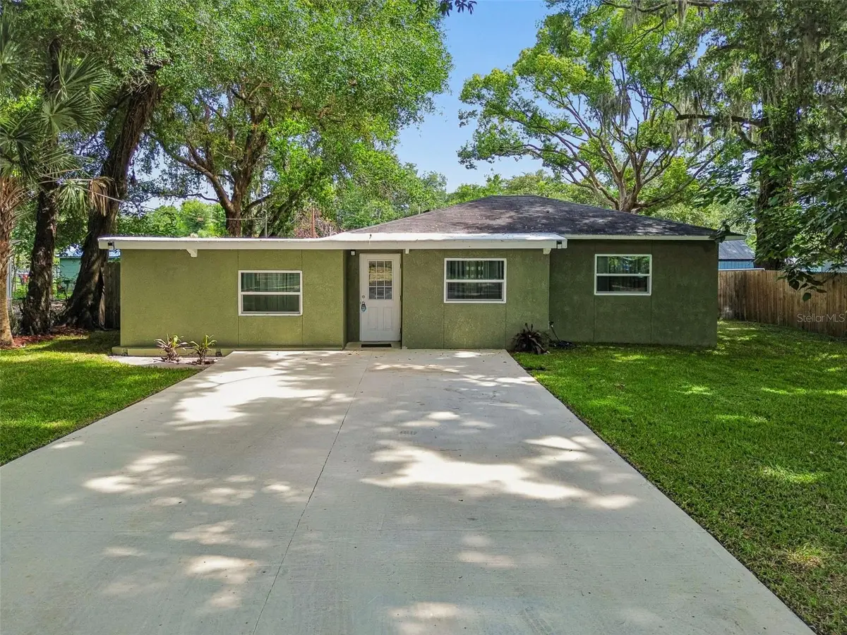 804 Valencia Road, Plant City, FL 33563 - #1