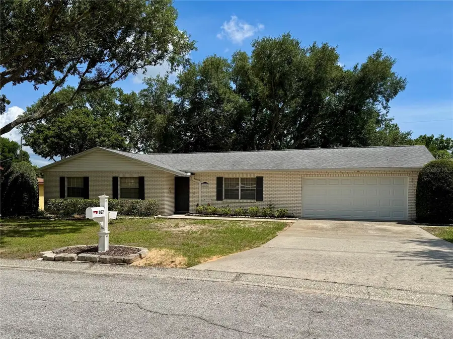 827 Strawberry Lane, Brandon, FL 33511 - #3