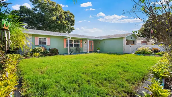 12859 Ridge Road, LARGO, FL 33778