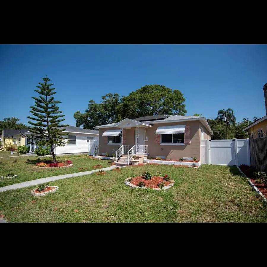 1329 34th Avenue N, Saint Petersburg, FL 33704 - #3