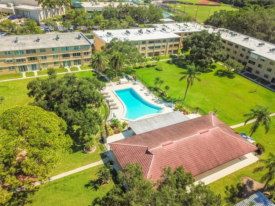 5095 Bay Street Ne #114, Saint Petersburg, FL 33703 - #2