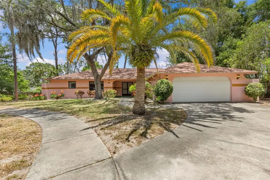 505 Village Oak Drive, Tarpon Springs, FL 34689 - #2