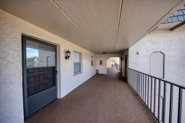 712 Cordova Greens #712, SEMINOLE, FL 33777