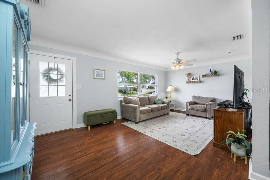 6752 31st Terrace N, Saint Petersburg, FL 33710 - #3