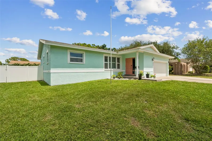 6035 19th Street Ne, Saint Petersburg, FL 33703 - #2