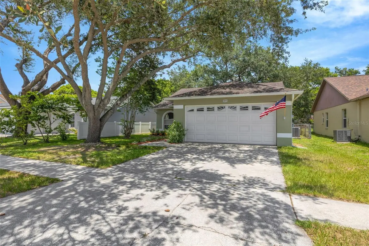 511 Center Point Road, Valrico, FL 33594 - #1