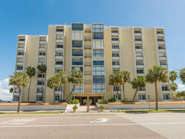 800 S Gulfview Boulevard #305, CLEARWATER BEACH, FL 33767