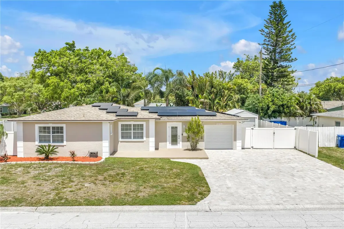 2375 37th Street N, Saint Petersburg, FL 33713 - #1