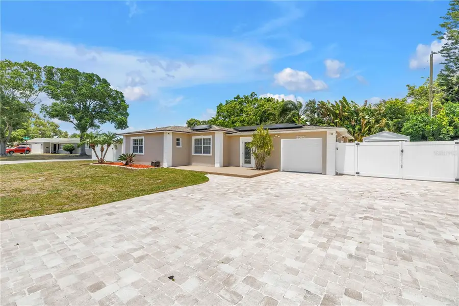 2375 37th Street N, Saint Petersburg, FL 33713 - #2