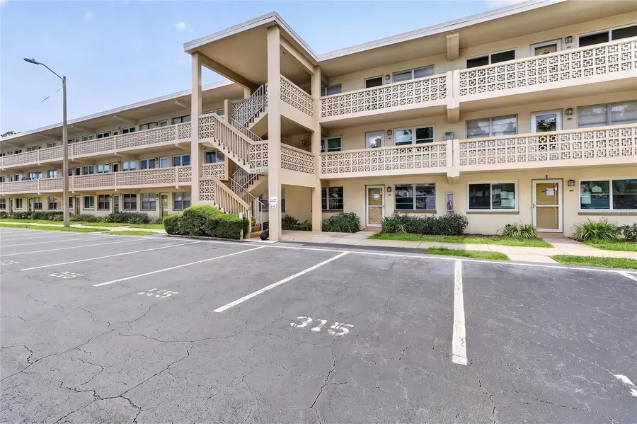 951 79th Avenue N #115, Saint Petersburg, FL 33702 - #2