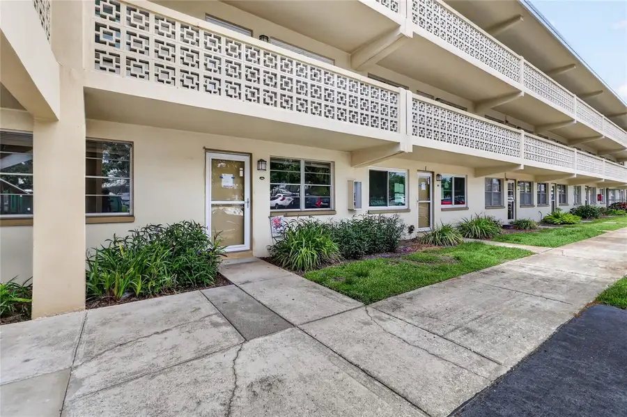 951 79th Avenue N #115, Saint Petersburg, FL 33702 - #3
