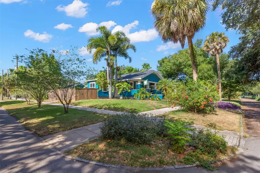 2700 2nd Avenue N, Saint Petersburg, FL 33713 - #2
