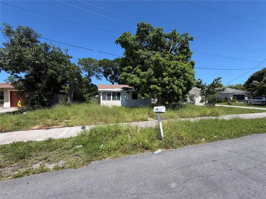 39 NW 13th Avenue, Delray Beach, FL 33444 - #2