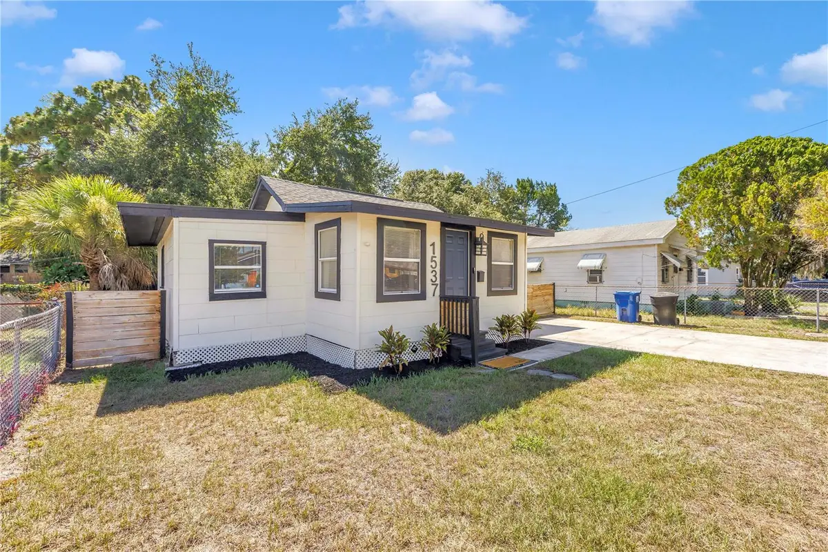 1537 39th Street S, Saint Petersburg, FL 33711 - #1