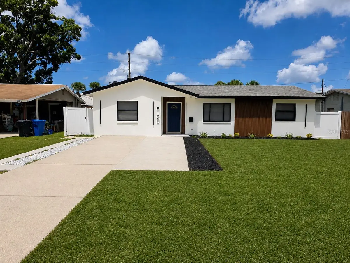 8120 7th Street N, Saint Petersburg, FL 33702 - #1
