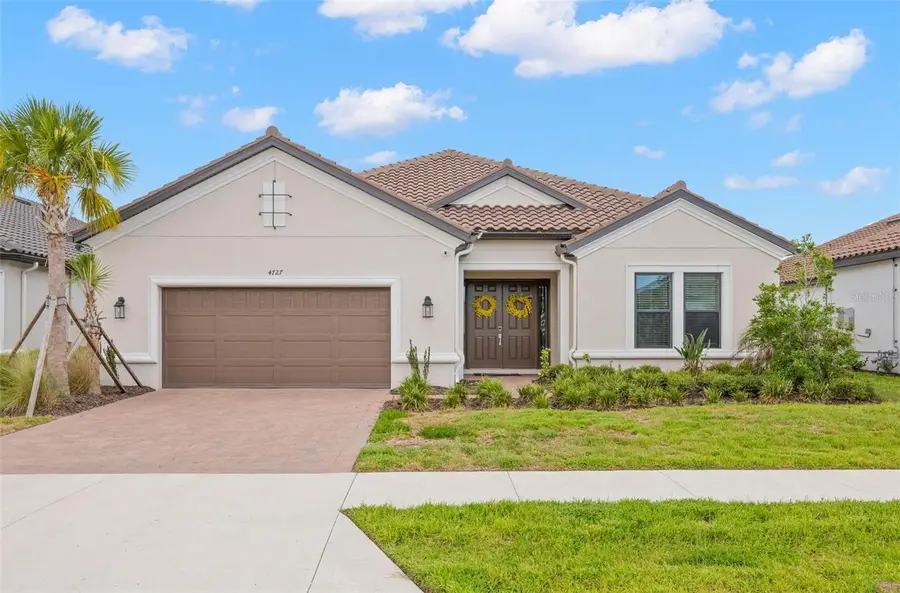 4727 Freccia Loop, Wesley Chapel, FL 33543 - #3