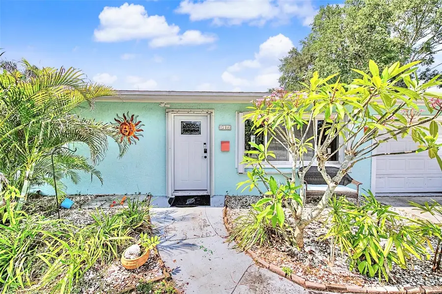 9472 Treasure Lane Ne, Saint Petersburg, FL 33702 - #2