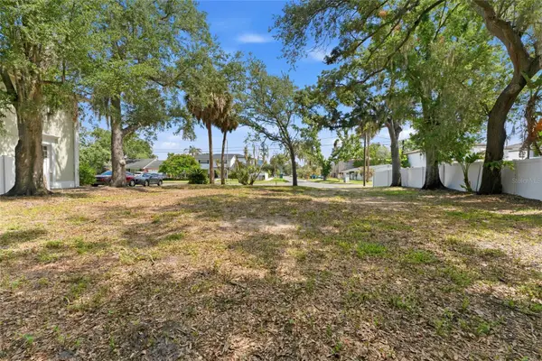 5010 W Azeele Street, TAMPA, FL 33609