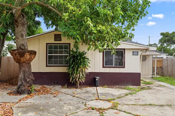 927 Yale Street N, ST PETERSBURG, FL 33713