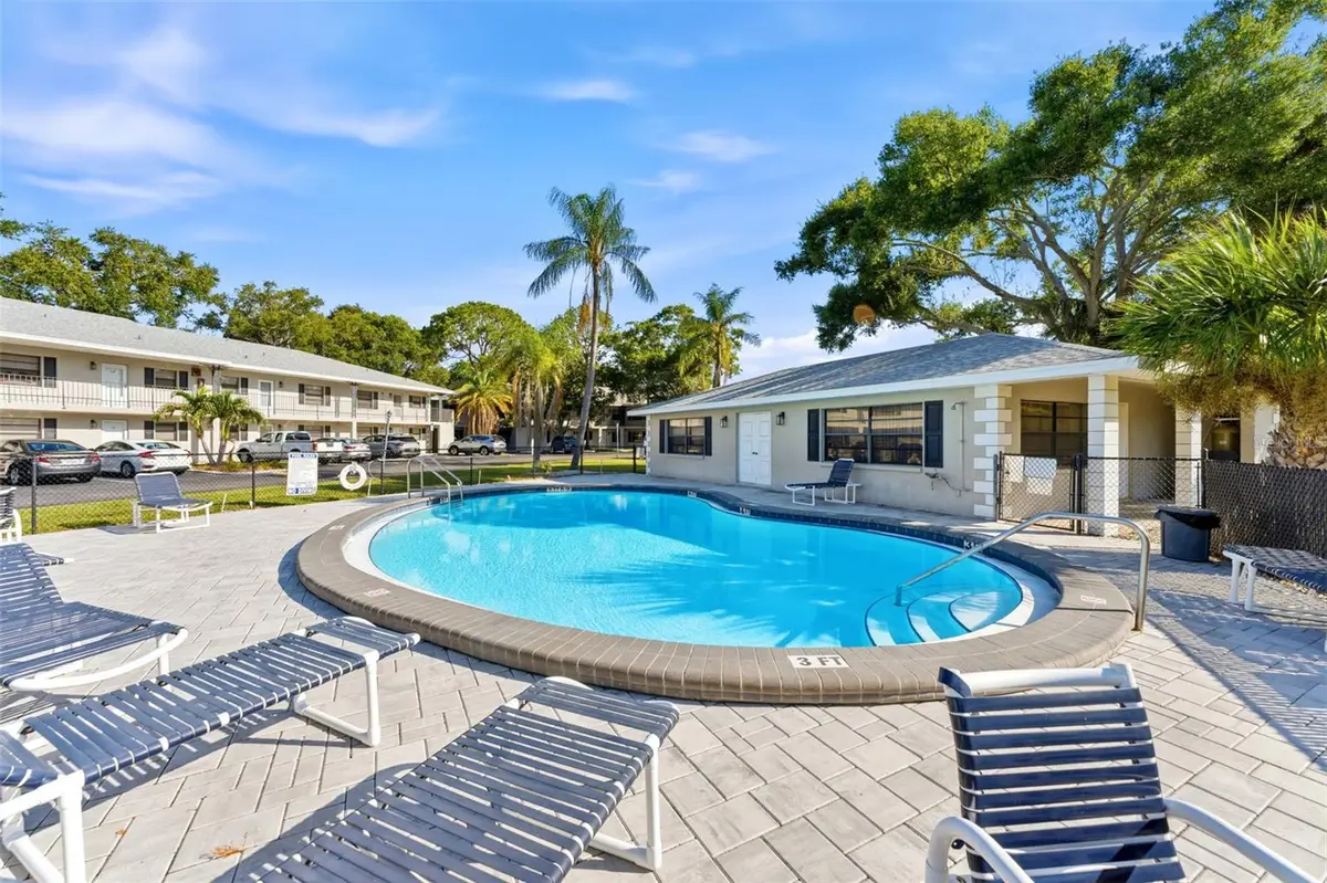 101 Lake Avenue Ne #215, Largo, FL 33771 - #1