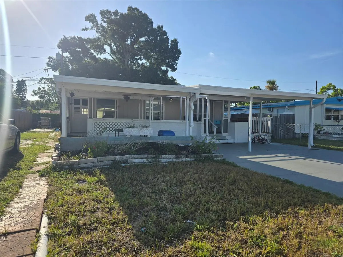 5271 77th Street N, Saint Petersburg, FL 33709 - #1