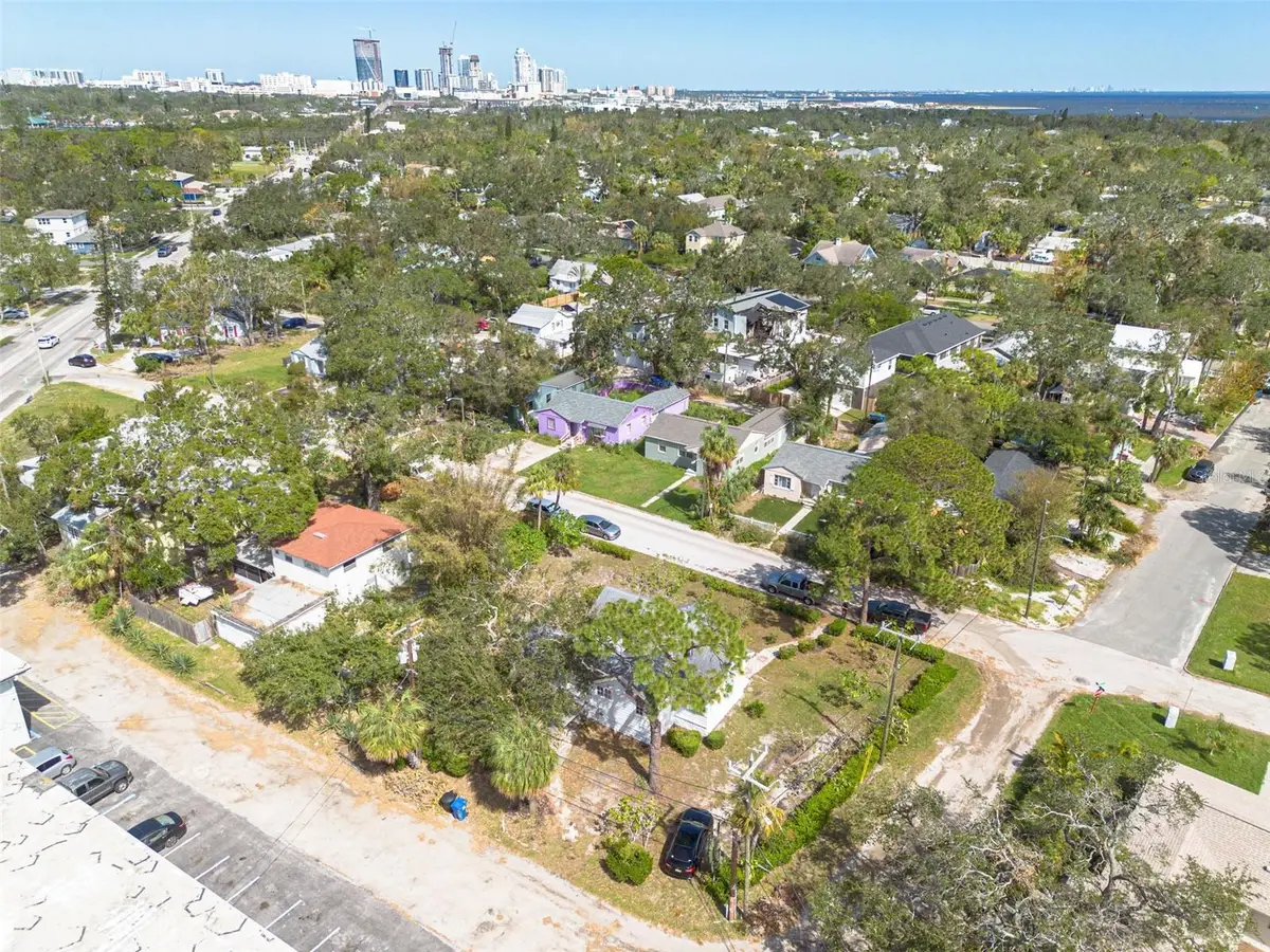 2749 Edwards Avenue S, Saint Petersburg, FL 33705 - #1