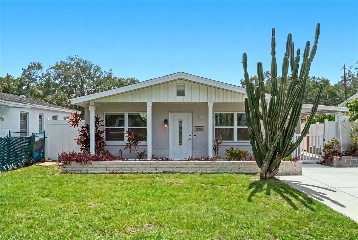 6810 Livingston Avenue N, Saint Petersburg, FL 33702 - #1