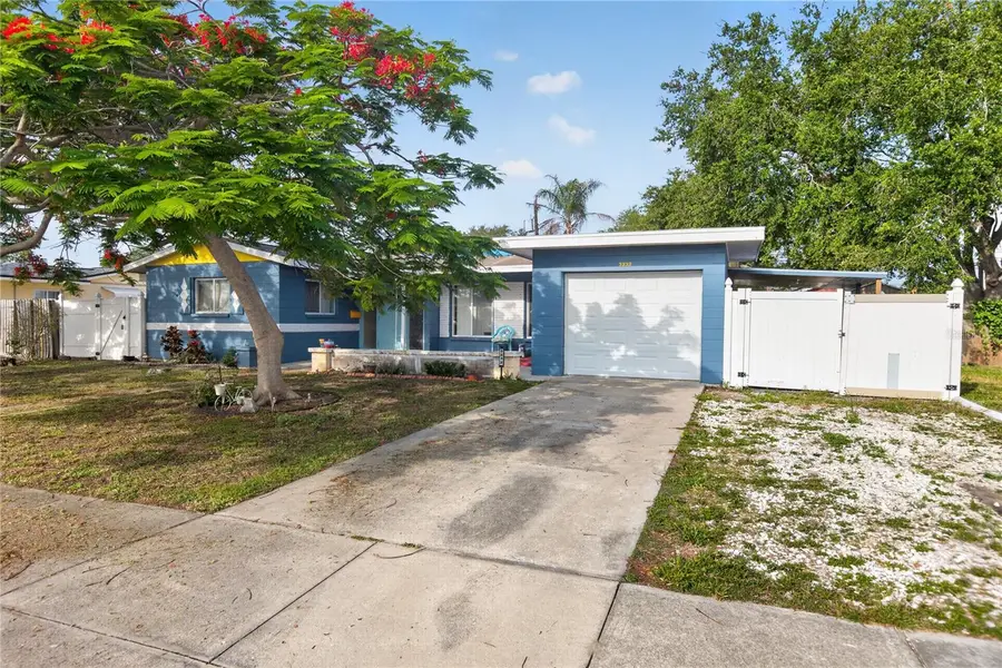 3232 59th Way N, Saint Petersburg, FL 33710 - #2
