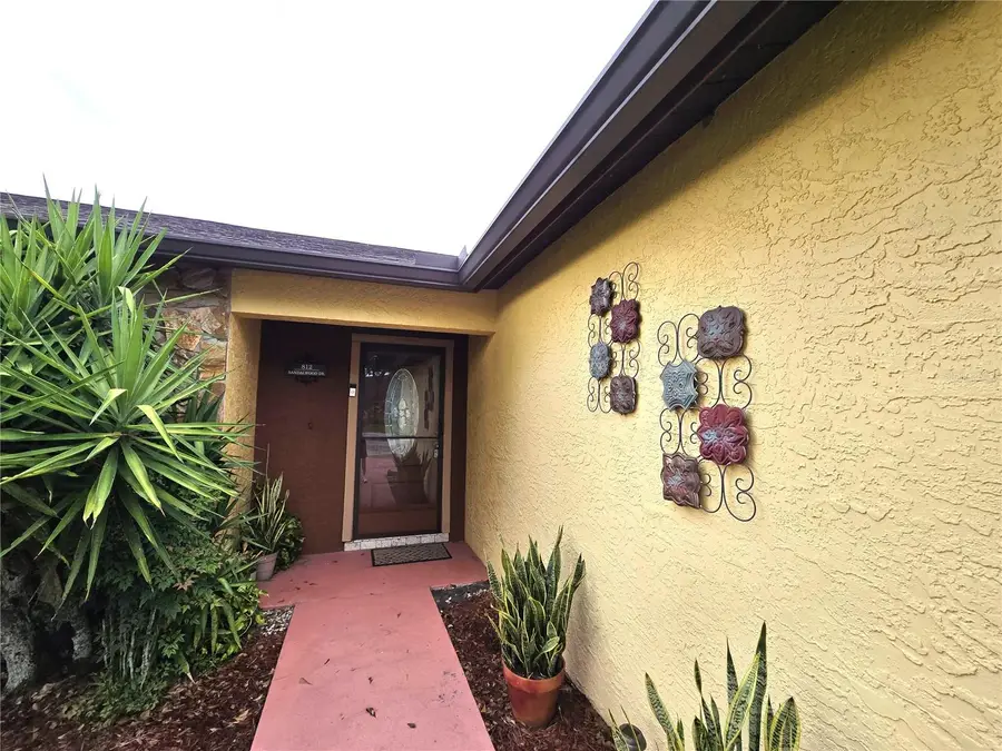 812 Sandalwood Drive, Plant City, FL 33563 - #2