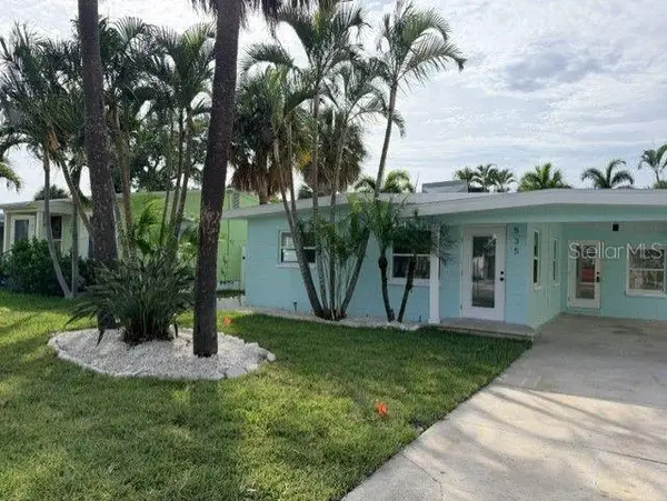 535 78th Avenue, ST PETERSBURG, FL 33706
