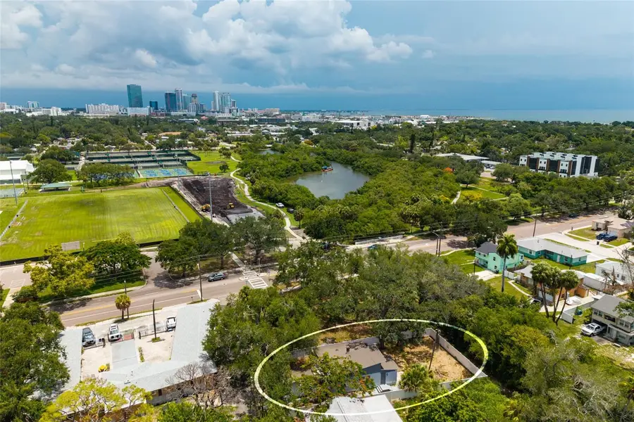 2223 W Harbor Drive S, Saint Petersburg, FL 33705 - #2