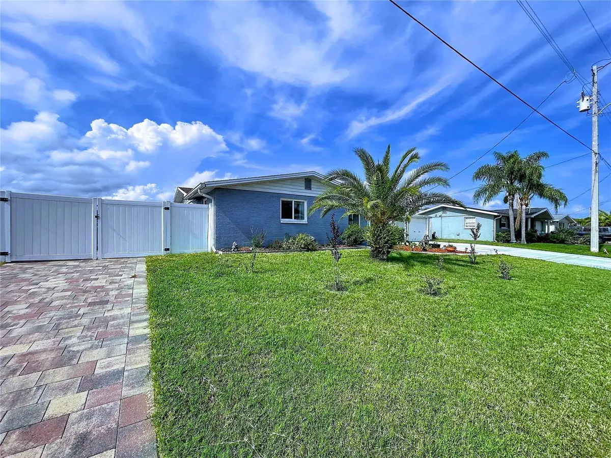 6536 Leeside Isle, Hudson, FL 34667 - #1