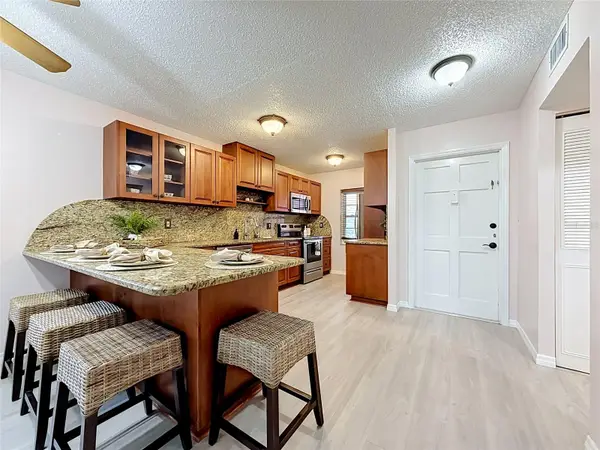 1900 68th Street N #301, ST PETERSBURG, FL 33710
