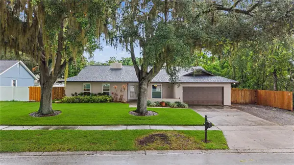 1112 Lakemont Drive, VALRICO, FL 33594