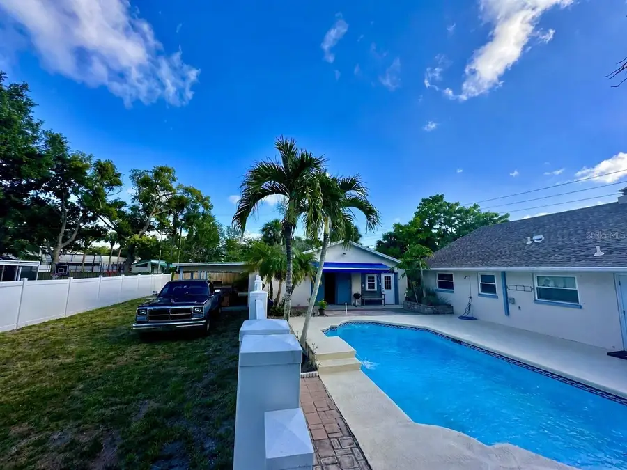 11298 73rd Avenue N, Seminole, FL 33772 - #2