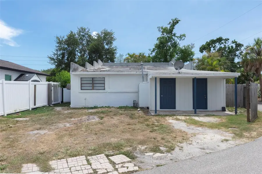 3651 Haines Road N, Saint Petersburg, FL 33704 - #2