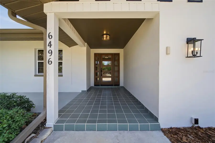6496 Fairway View Boulevard S, Saint Petersburg, FL 33707 - #2