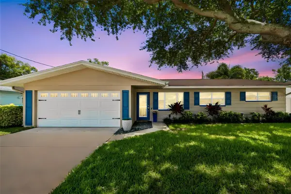 9045 Ridge Road, SEMINOLE, FL 33772
