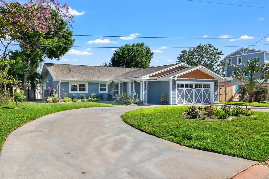 292 Sunlit Cove Drive Ne, Saint Petersburg, FL 33702 - #2